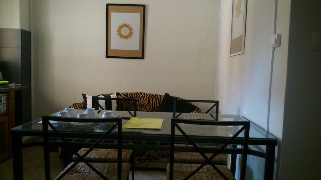 Prime Location Bright Studio City Center Super 5G Wifi 200Mbps With32"Tv Thessaloníki Exteriör bild